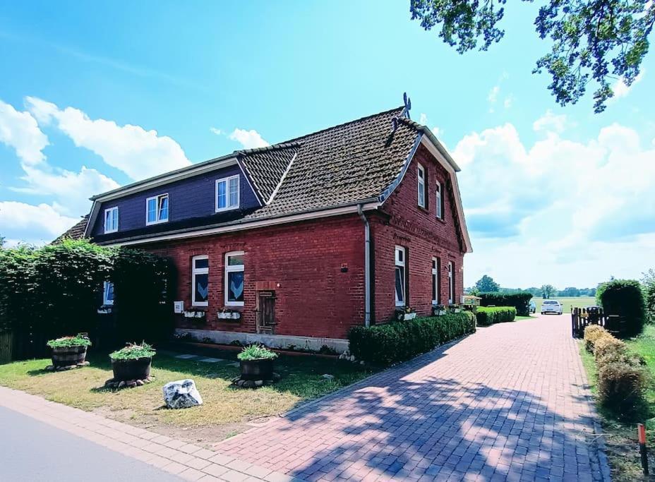 Ruhiges Exzellenz-Appartement Diana Im Elb-Urstromtal - Fast Wlan, Good For Long-Terms Bleckede Exterior photo
